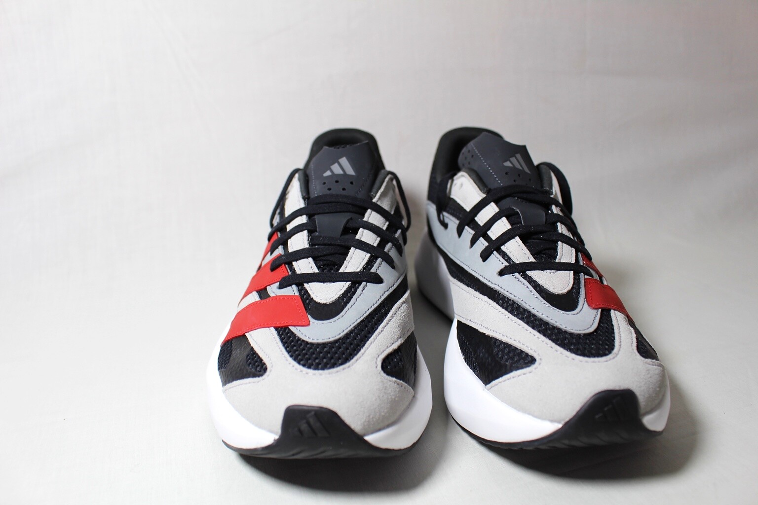 حذاء adidas Lightblaze
